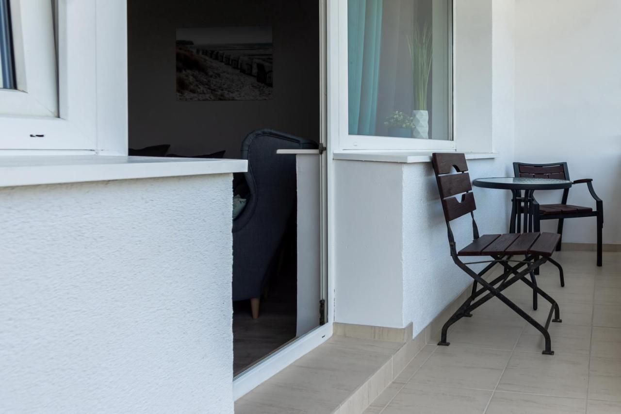 Quadratum Apartment By Noclegi Renters 格但斯克 外观 照片